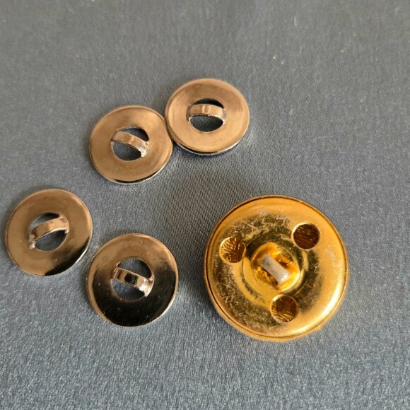 Vintage Military equipment buttons. - Picture 3 of 4